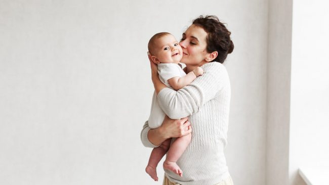 Madre-y-nino-e1644582585274